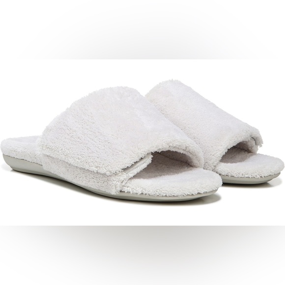 Vionic Shoes - Vionic Dream Women's Supportive Slipper